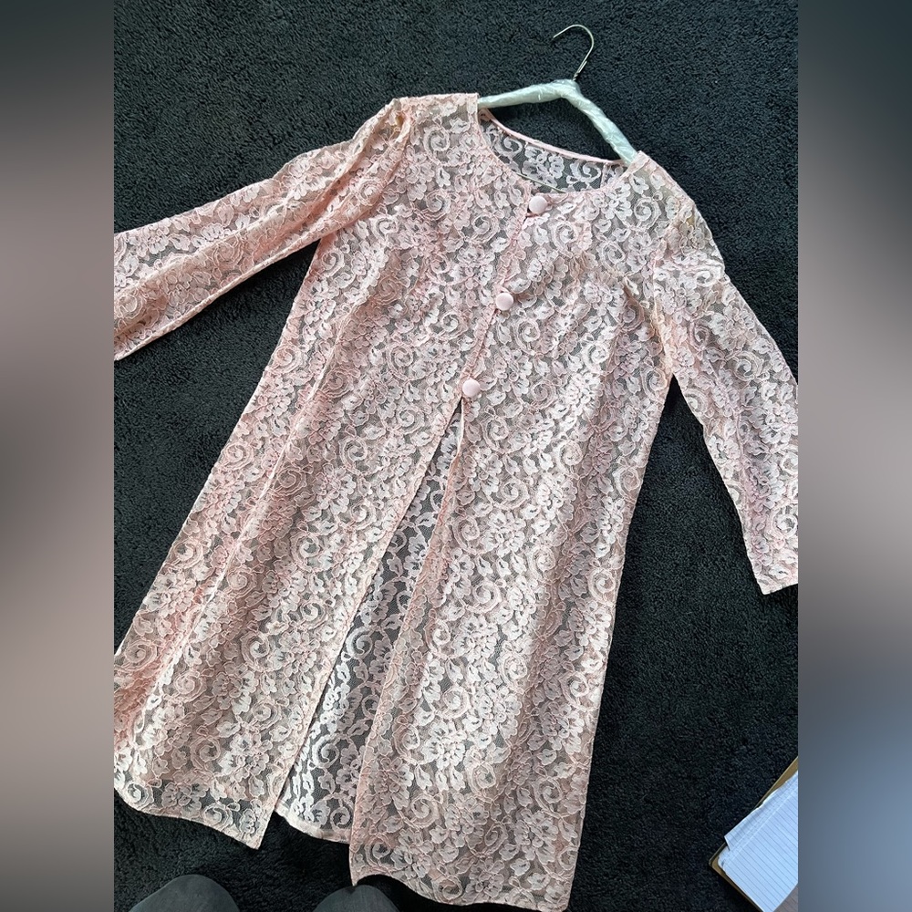 Pink lace cover - Picture 2 of 4